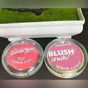2 PC Essence blush set, Blush Crush and Bubble Gum Fun